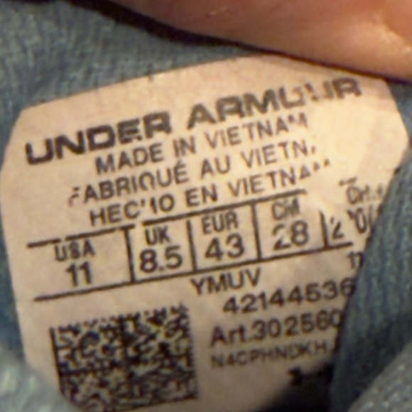 Under Armour Flow Breakthru 3 women's basketball shoes  sz 11 - Picture 5 of 7